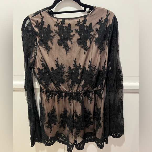 Lace Romper - Picture 3 of 4